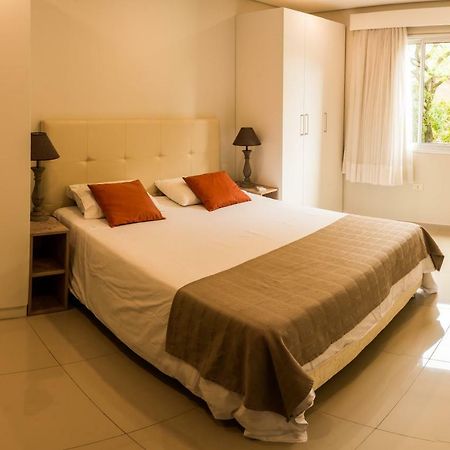 Realty Py Villa Morra Асунсион Екстериор снимка